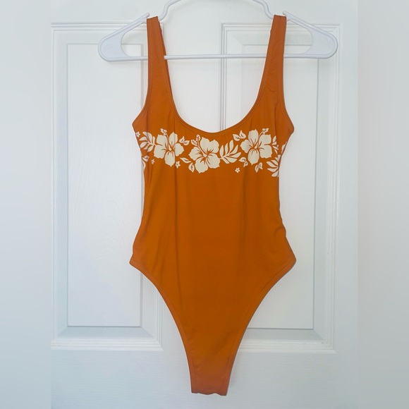 Billabong one piece swimsuit (S/8)